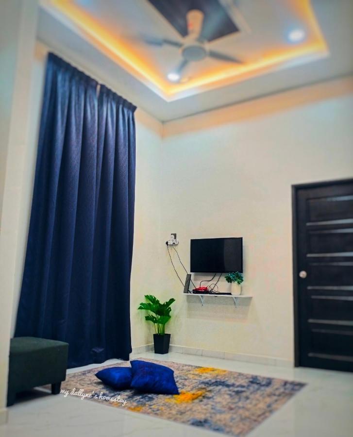 My Dallyne'S Homestay At Teluk Menara, Kuala Terengganu Exterior photo
